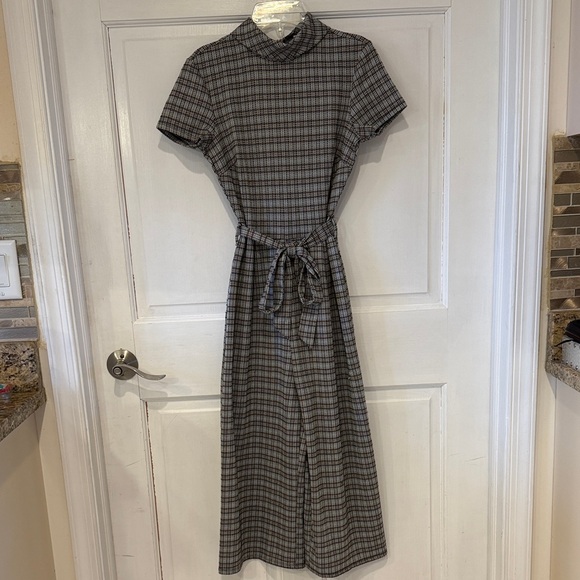 BeBop Gray Plaid Jumpsuit with Belted Waist - Picture 2 of 8